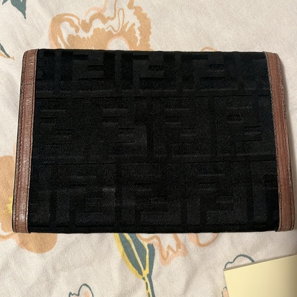 Vintage Fendi planner wallet - Picture 12 of 12